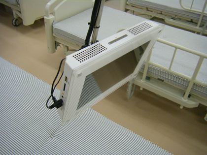 透析病院の液晶テレビ